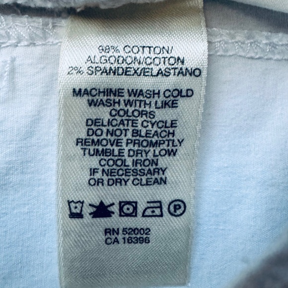 DKNY JEANS White Cropped Cargo Pants (Size 8) - Picture 6 of 6